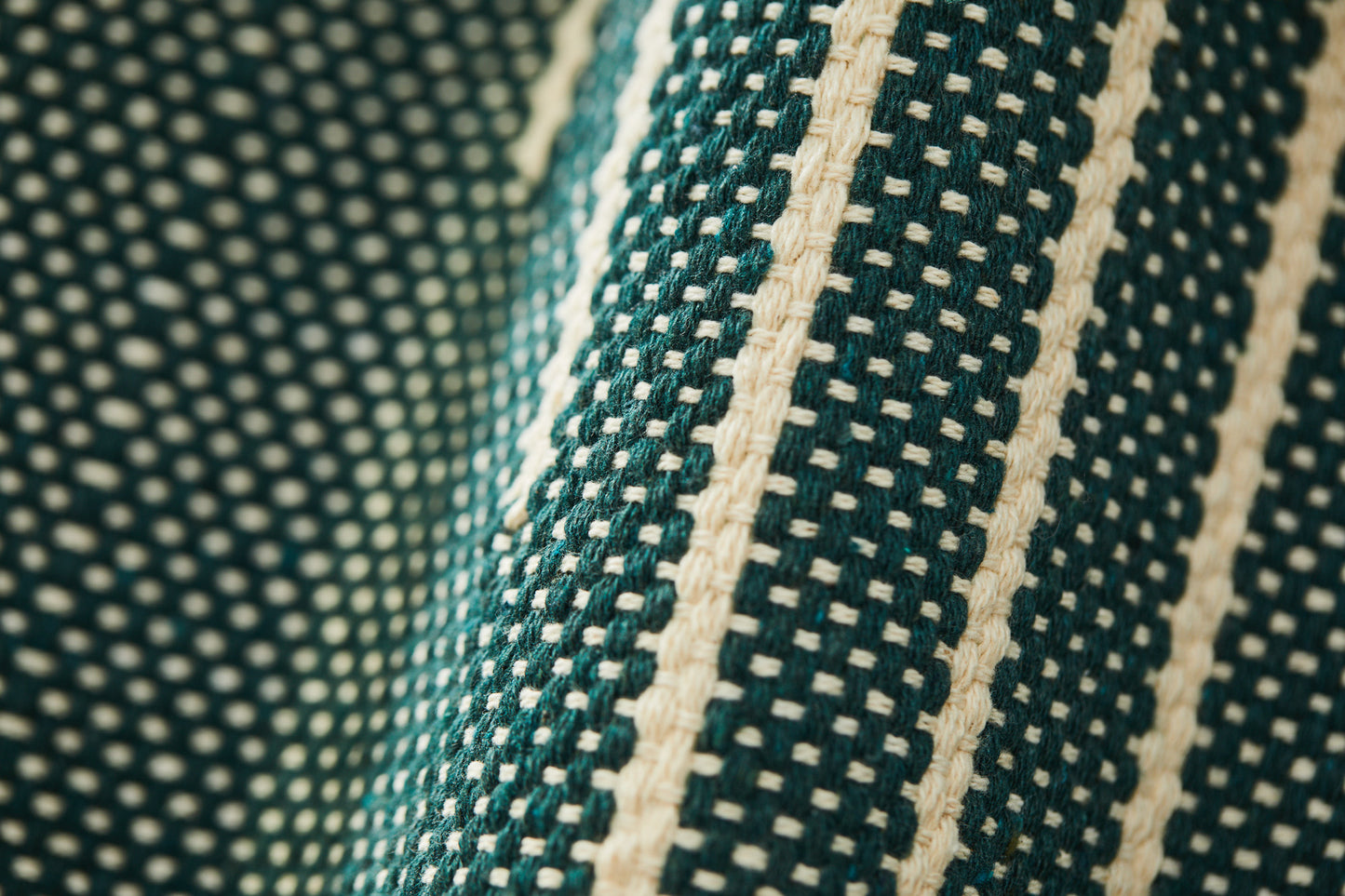 Diamond pattern throw (forest green & natural cotton)