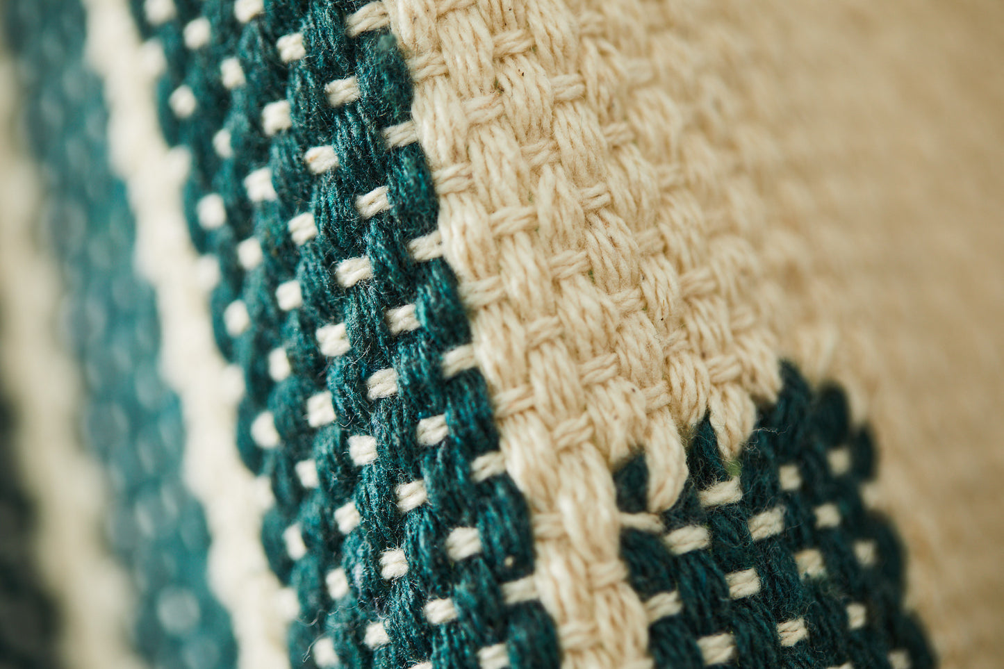 Diamond pattern throw (forest green & natural cotton)